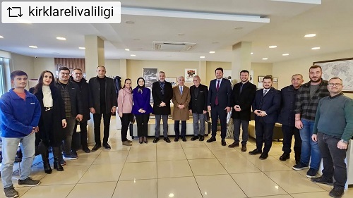 Valimiz Sn. Uğur TURAN, Pınarhisar İlçe ziyareti kapsamında İş İnsanı Tarık Bayraktaroğlu’nu ziyaret etti.
